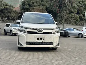 Toyota Voxy V 2WD 7-Seater 2019 White