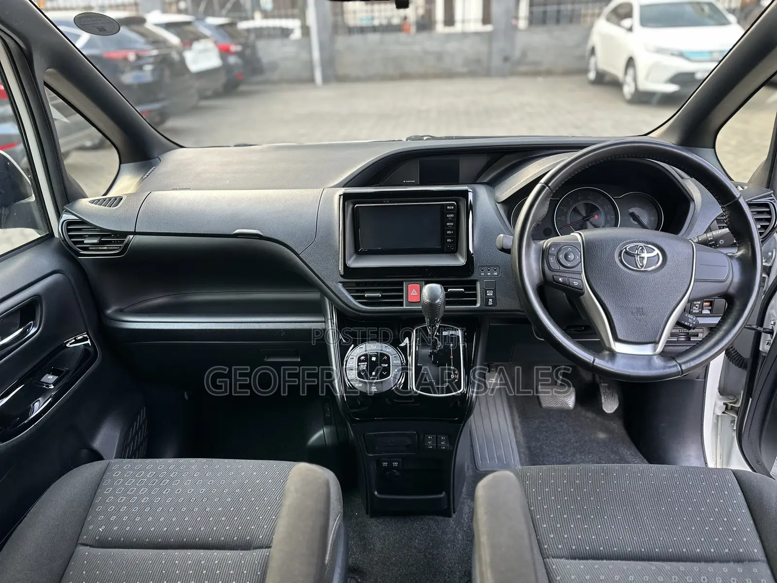 Toyota Voxy V 2WD 7-Seater 2019 White