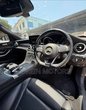 Mercedes-Benz C200 2019 Black