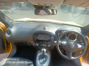 Nissan Dualis 2018 Yellow