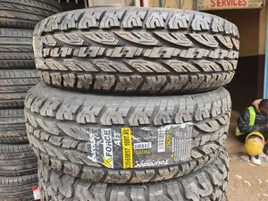 235/65r17 Tourador Tyre