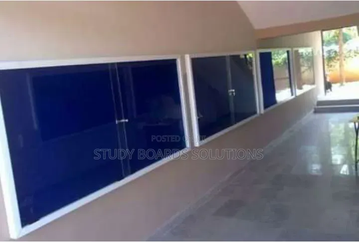 8ftx4ft Spacious Lockable Glass Notice Board