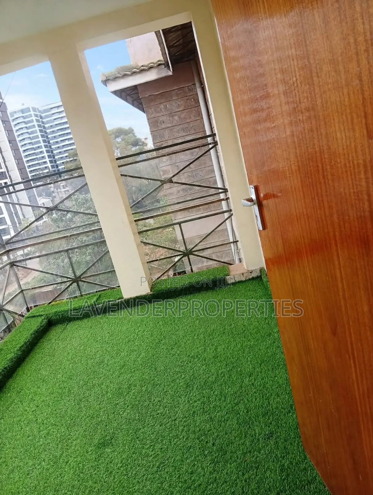 3bdrm Apartment in Duplex Apartments, Raphta Road Area for rent