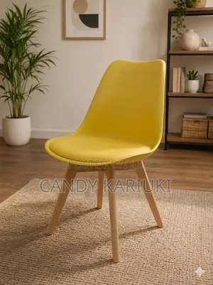Sassy Makeup Area Chair