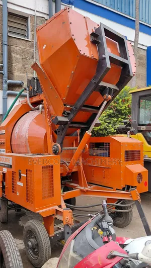 Esquire Diesel Self Loading Concrete Mixer Machine With 12Hp Engine.