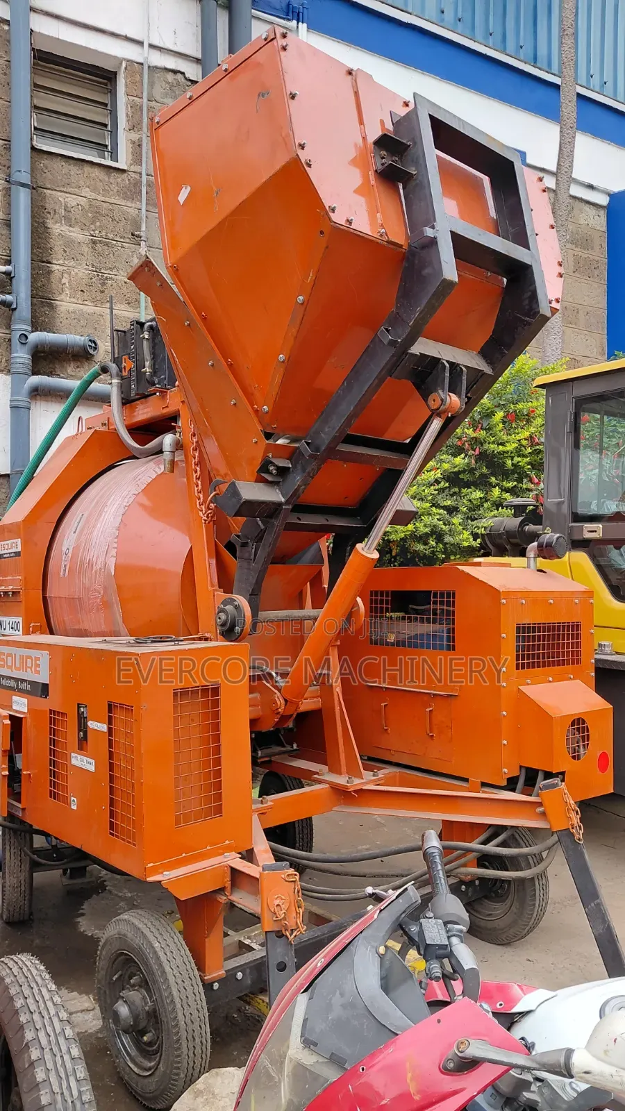 Esquire Diesel Self Loading Concrete Mixer Machine With 12Hp Engine.
