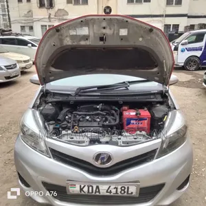 Toyota Vitz 2013 Silver