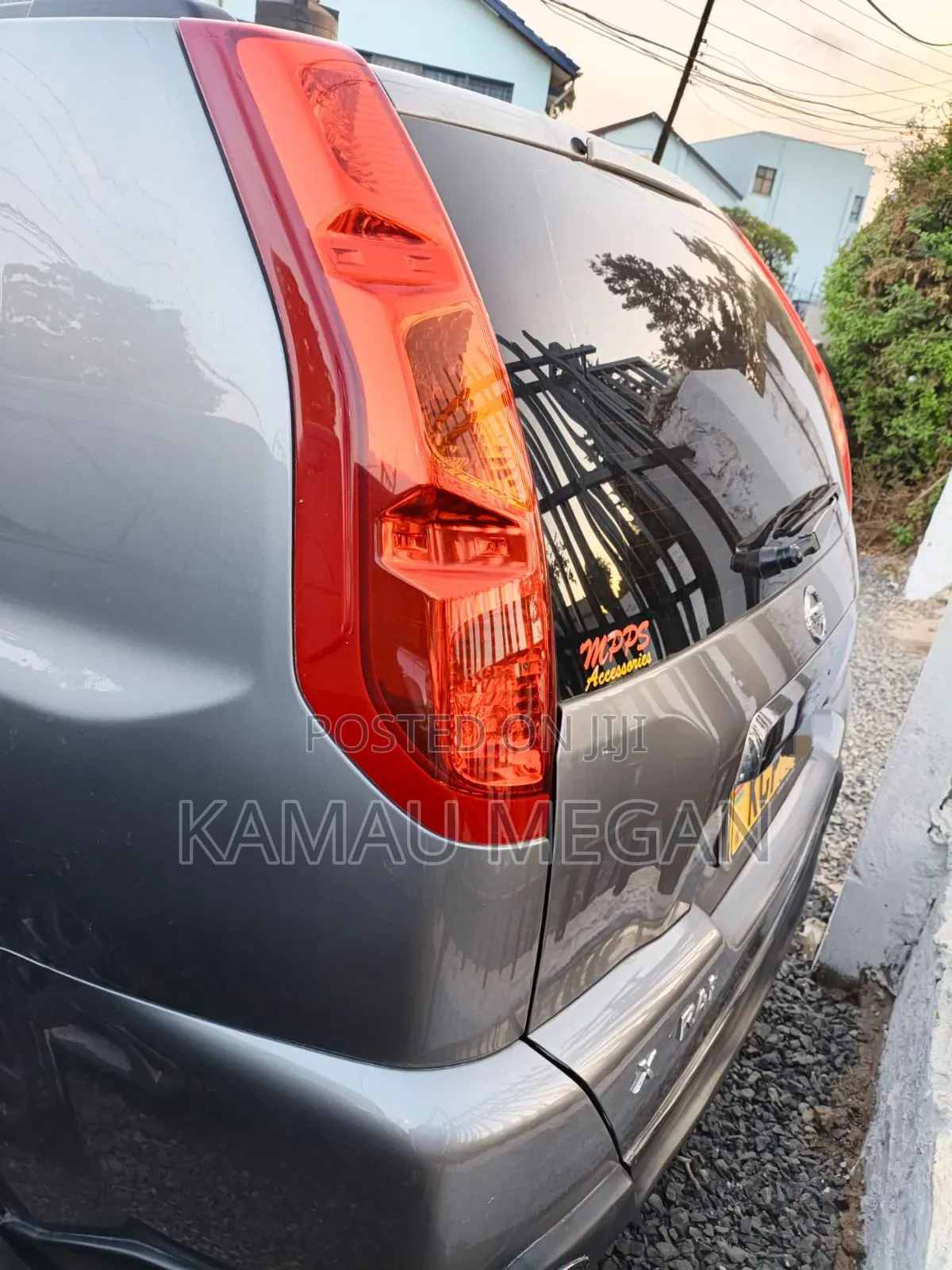 Nissan X-Trail 2.0 Petrol XE 2011 Gray