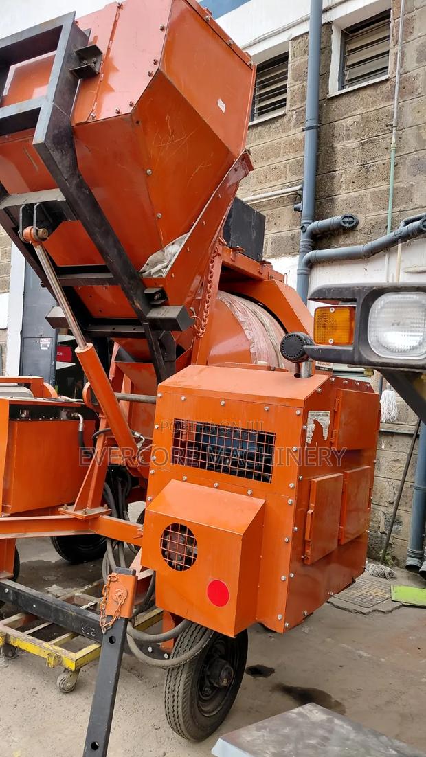 Esquire Self-Loading Big Concrete Mixer Machine Diesel Powered - thumbnail 3