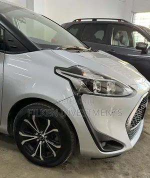 Toyota Sienta 1.5 FWD 2020 Silver