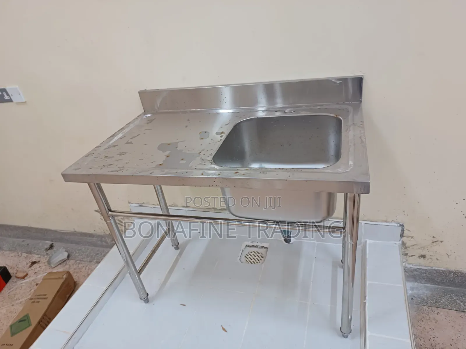 Stainless Steel Sink With Drain