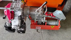 Heavy Duty Honda Concrete Hoist Machine 1Tonne Lifter Capacity.