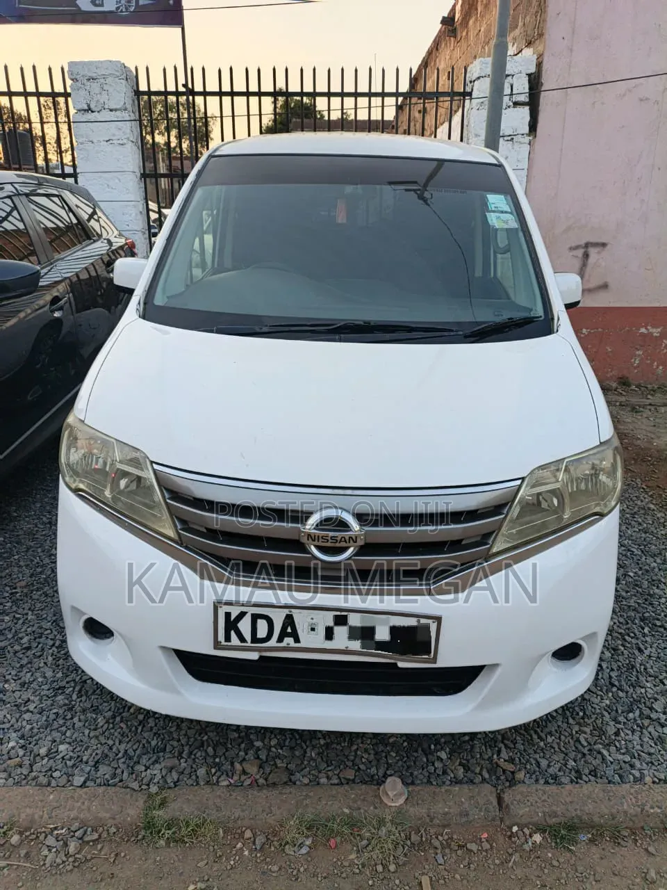Nissan Serena 2014 White