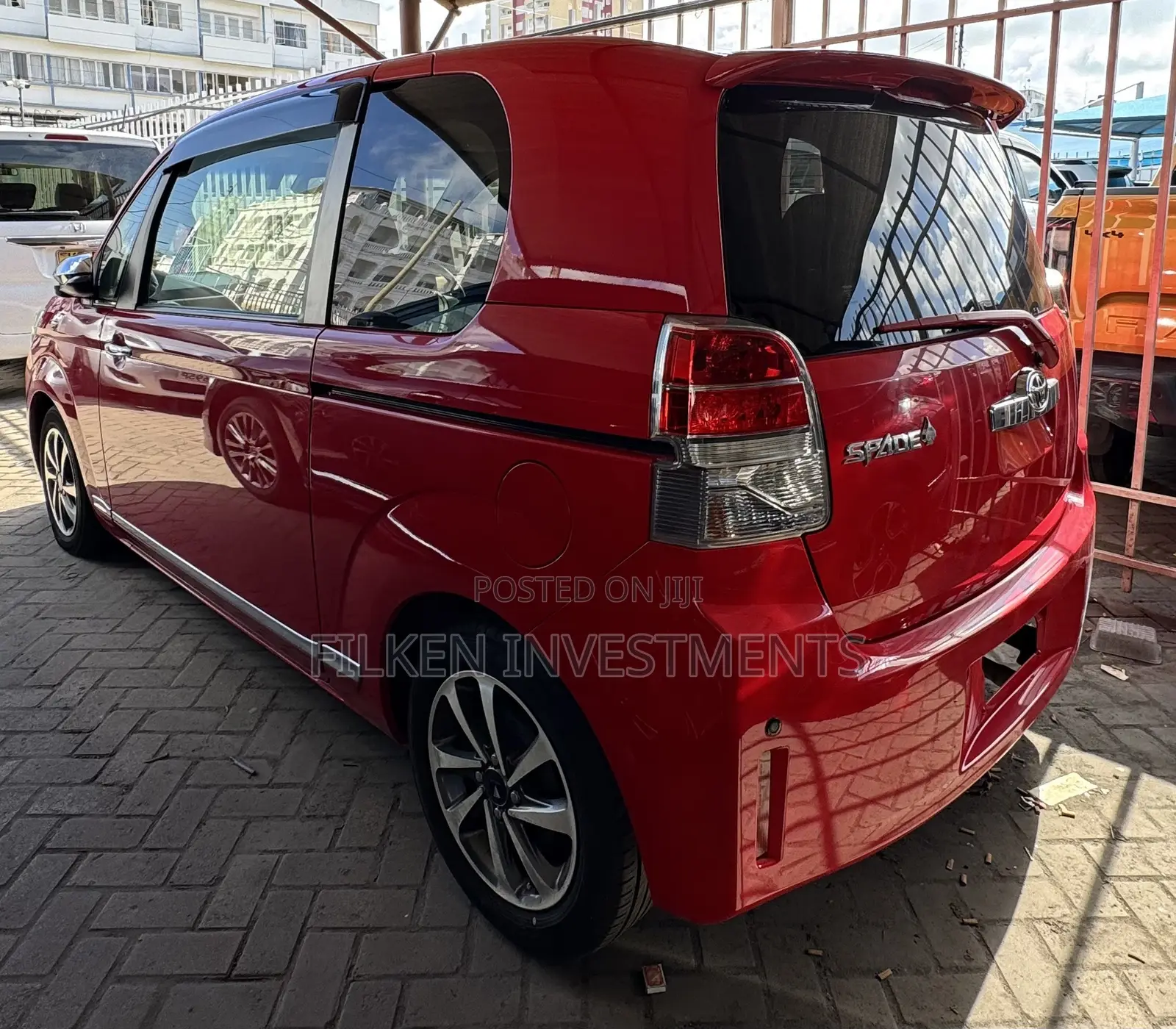 Toyota Spade 1.5 2019 Red