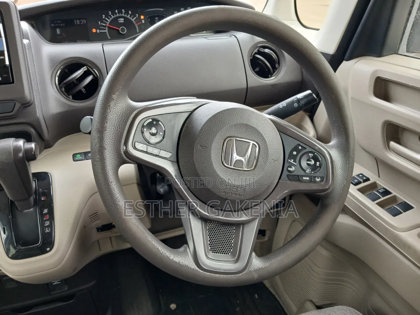 Honda N-Box 2019 Silver