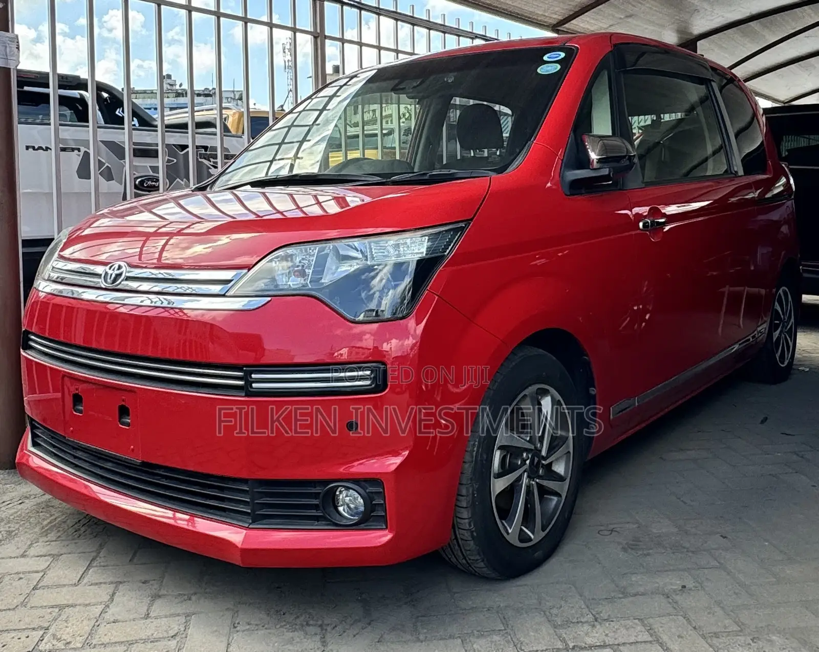 Toyota Spade 1.5 2019 Red
