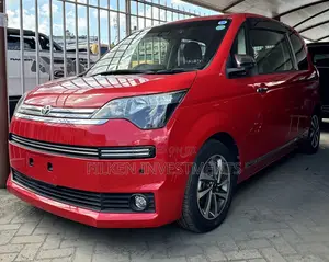 Toyota Spade 1.5 2019 Red