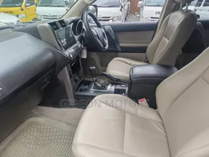 Toyota Land Cruiser Prado 2010 Gold