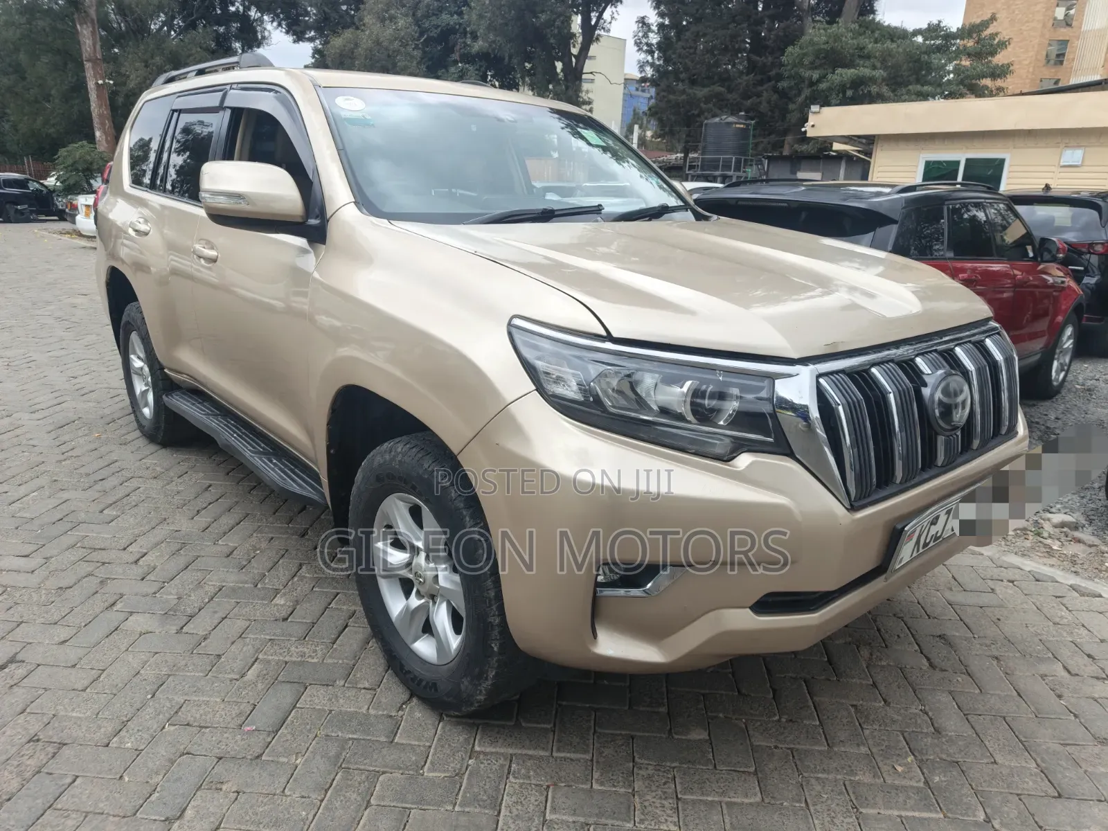 Toyota Land Cruiser Prado 2010 Gold