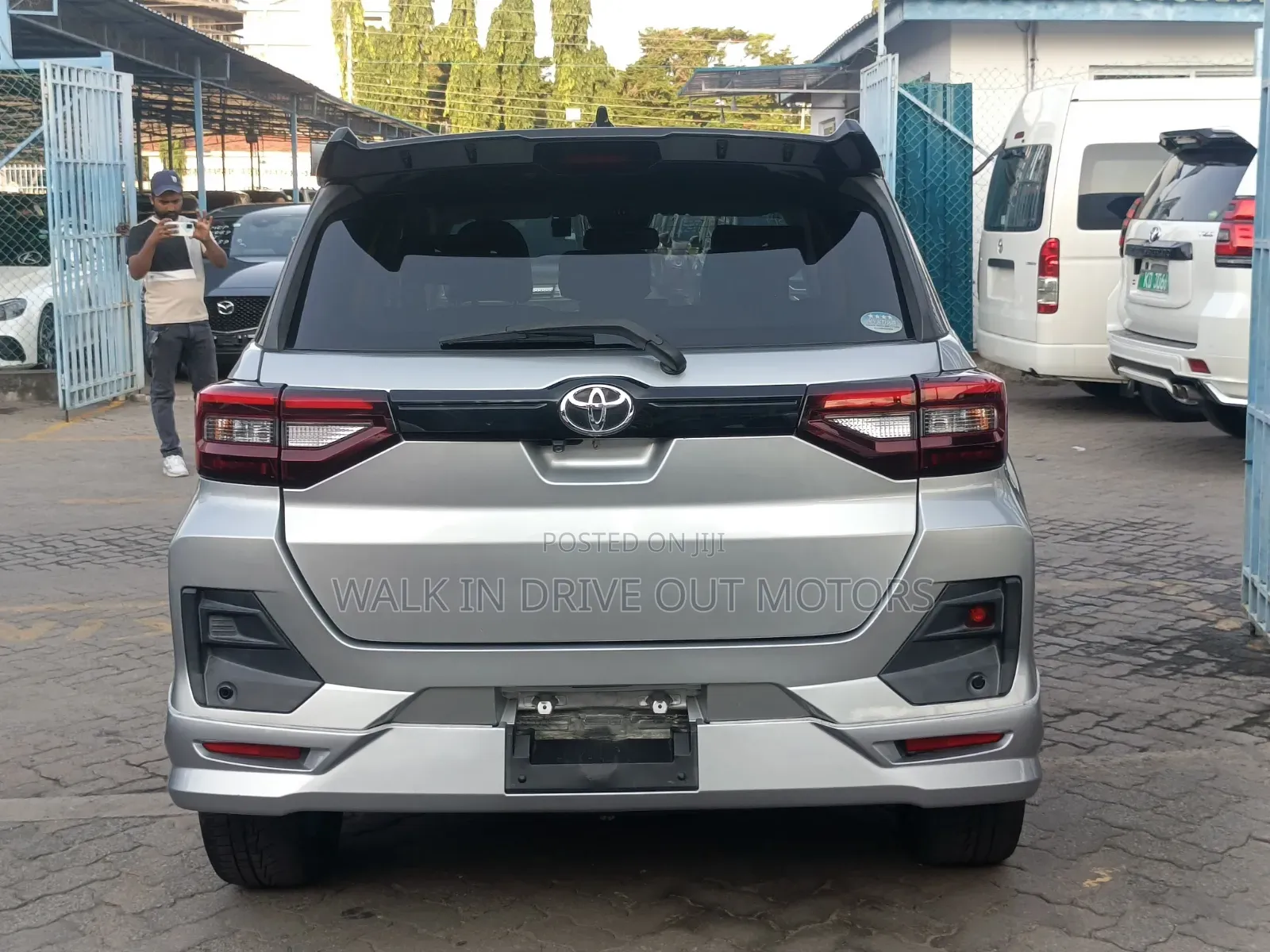 Toyota Raize 2019 Silver