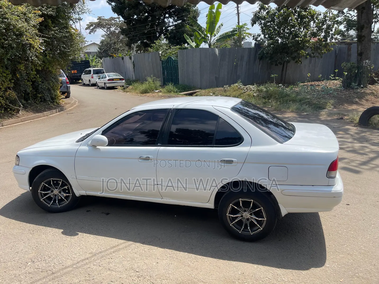Nissan Sunny 2005 White