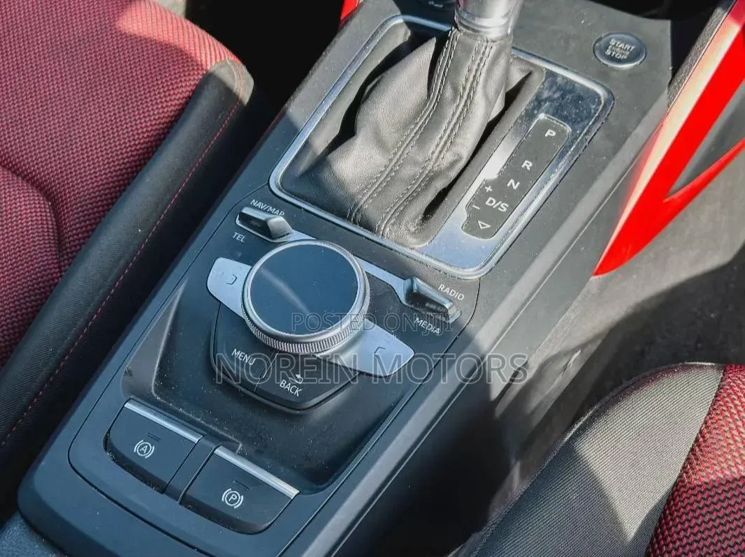 Audi Q2 2019 Matt Black