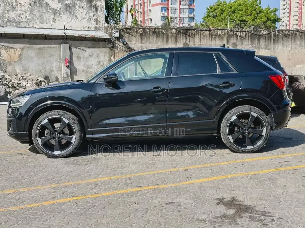 Audi Q2 2019 Matt Black