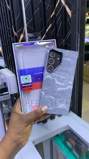 Purple Luxo MagSafe Protective Case for the Samsung Galaxy S23 Ultra