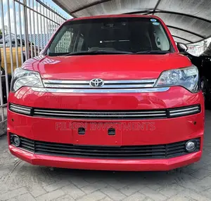 Toyota Spade 1.5 2019 Red