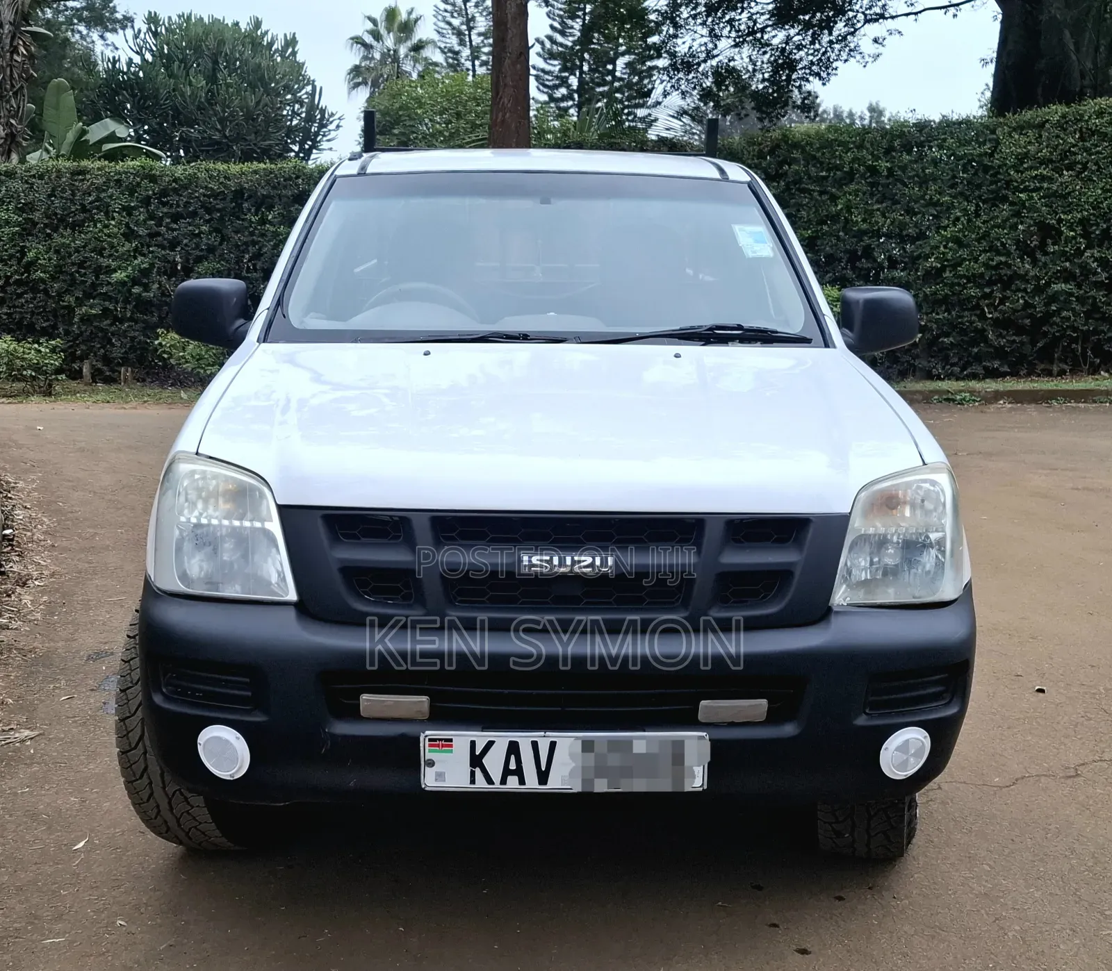 Isuzu D-MAX 2006 White
