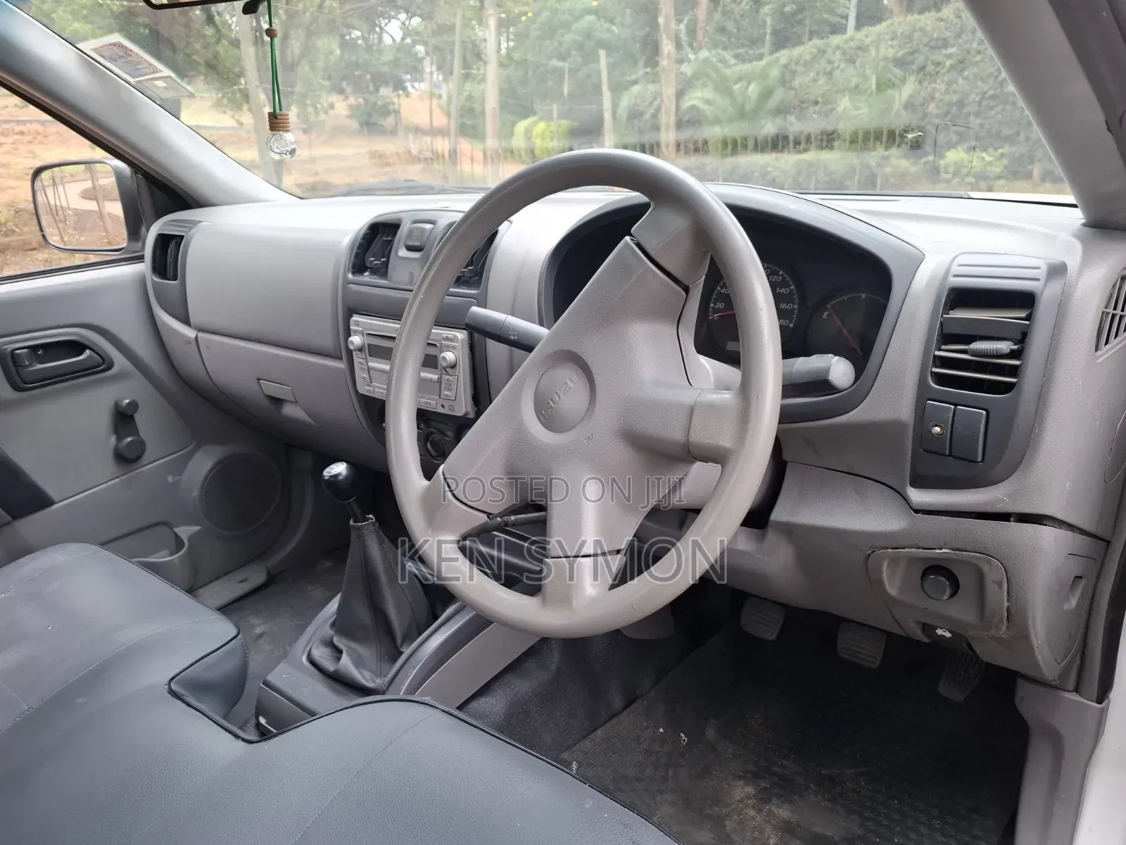 Isuzu D-MAX 2006 White