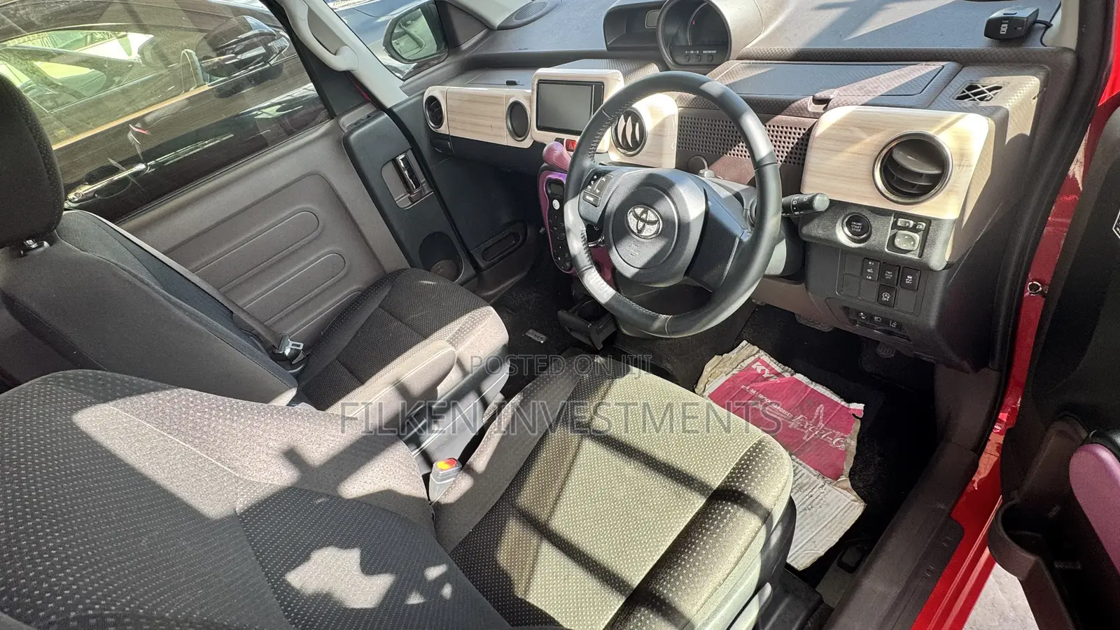Toyota Spade 1.5 2019 Red