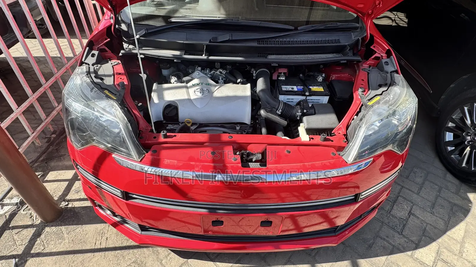 Toyota Spade 1.5 2019 Red