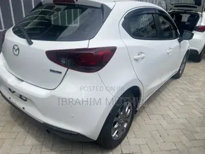 Mazda 2 2020 Pearl
