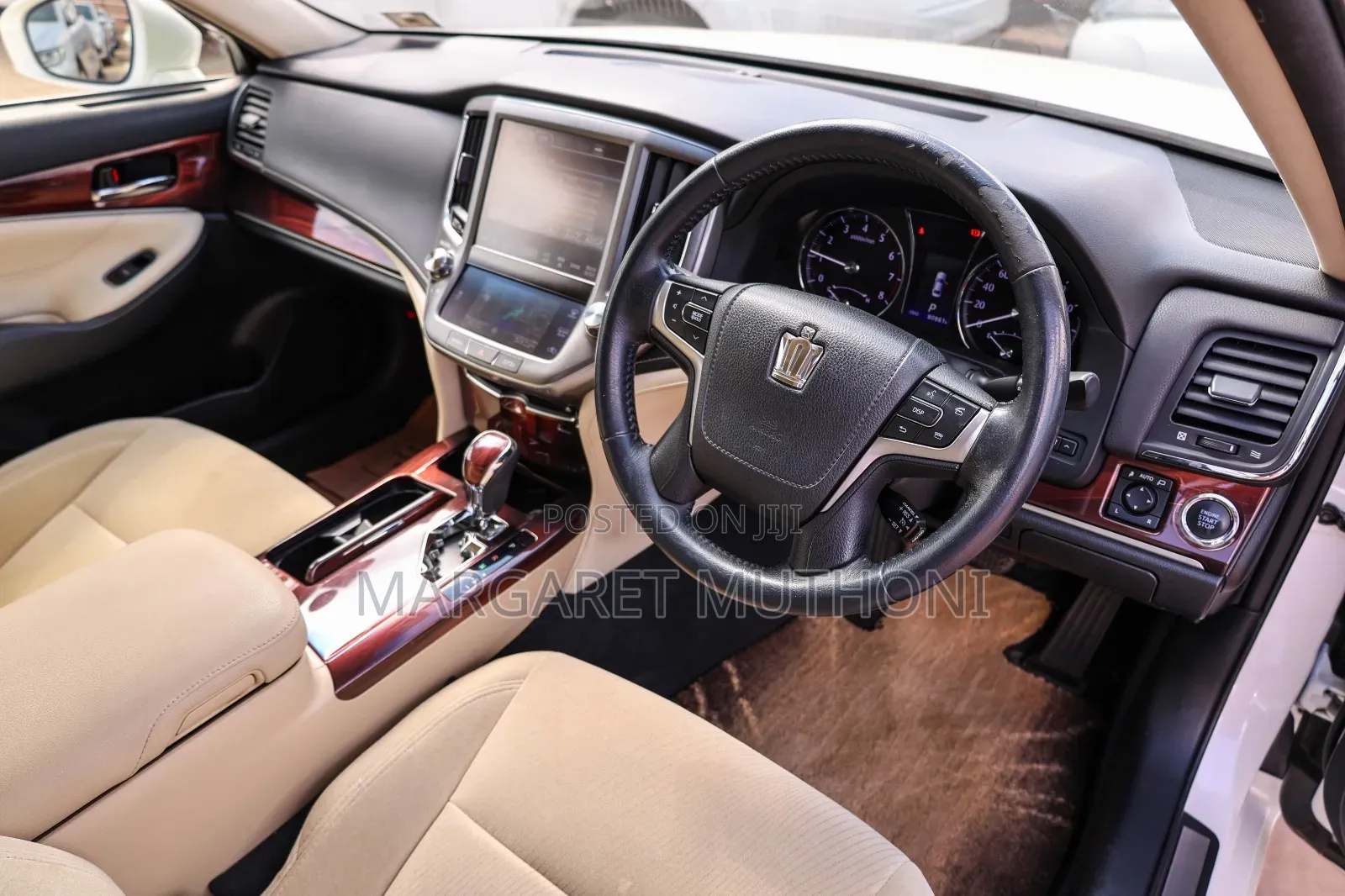 Toyota Crown 2015 White