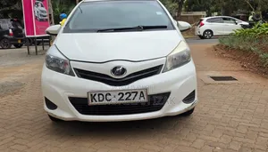 Toyota Vitz 2013 White