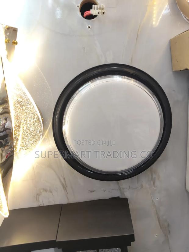 Outdoor Wall Light