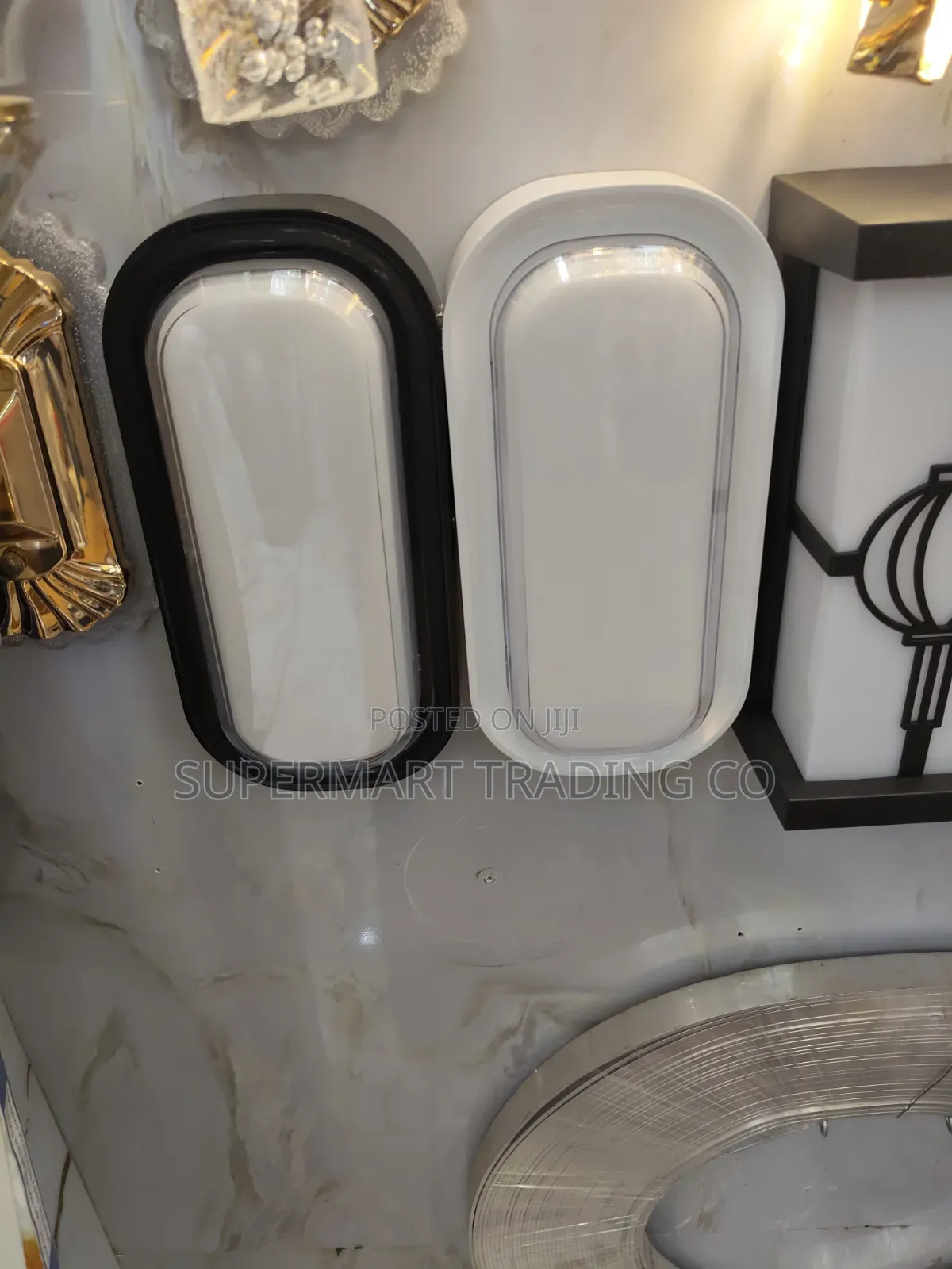 Outdoor Wall Light