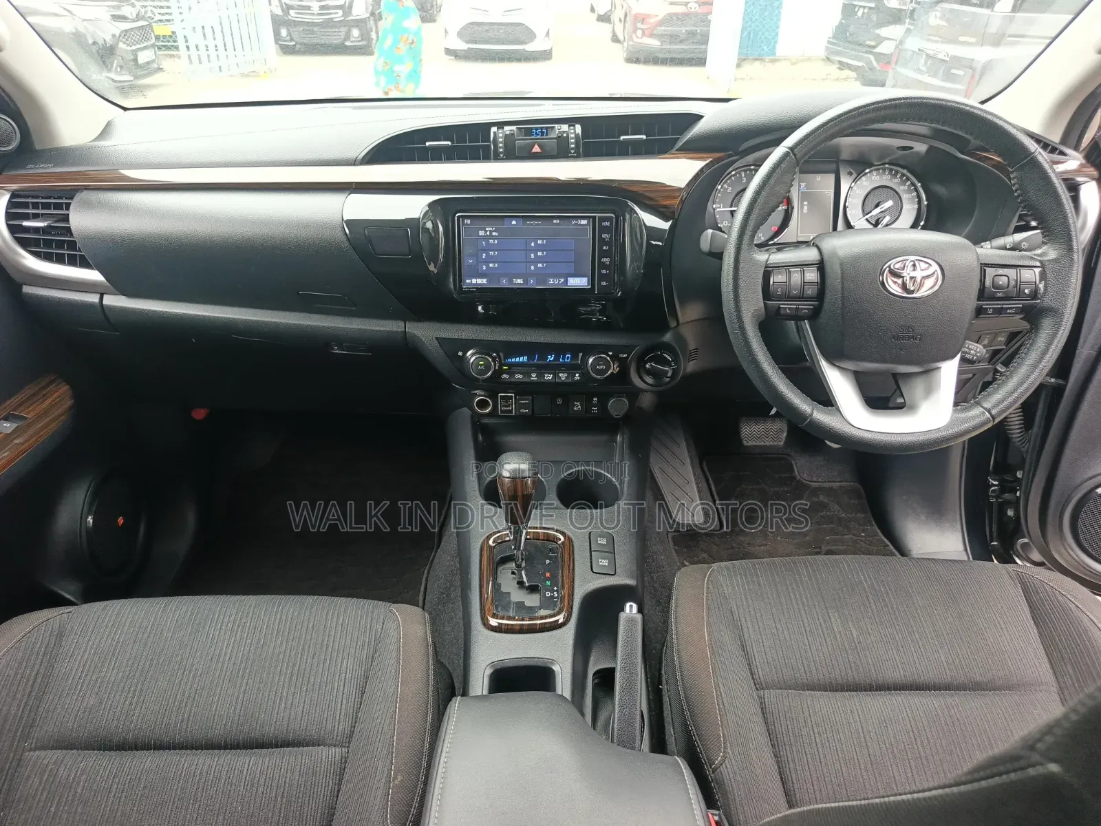Toyota Hilux 2020 Black