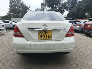 Nissan Tiida 2007 White