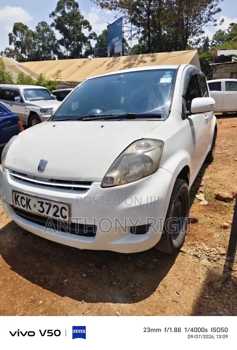 Toyota Passo 2010 White