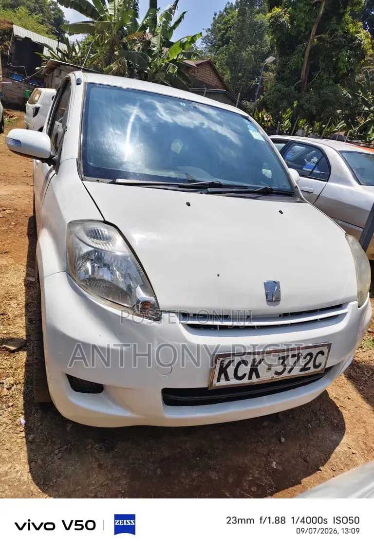 Toyota Passo 2010 White