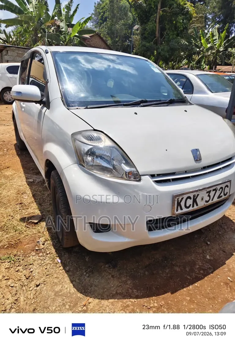 Toyota Passo 2010 White