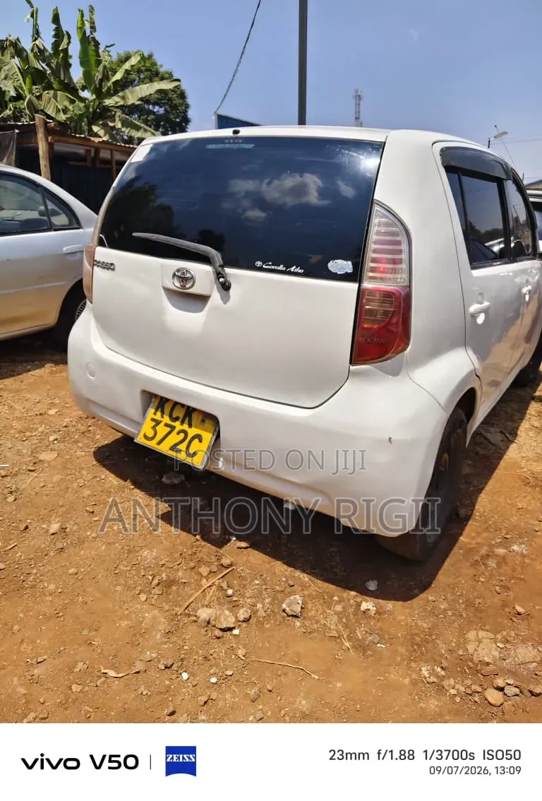 Toyota Passo 2010 White