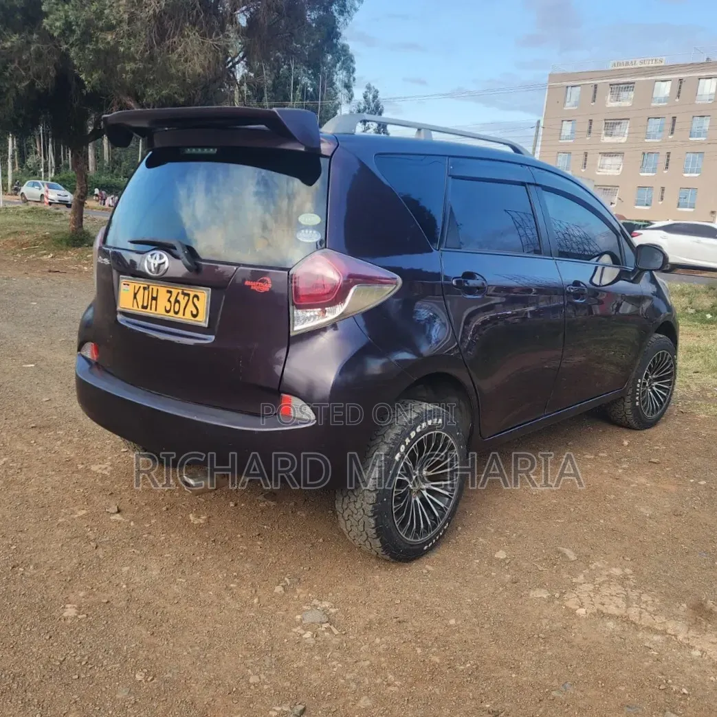 Toyota Ractis 1.5 FWD 2016 Brown