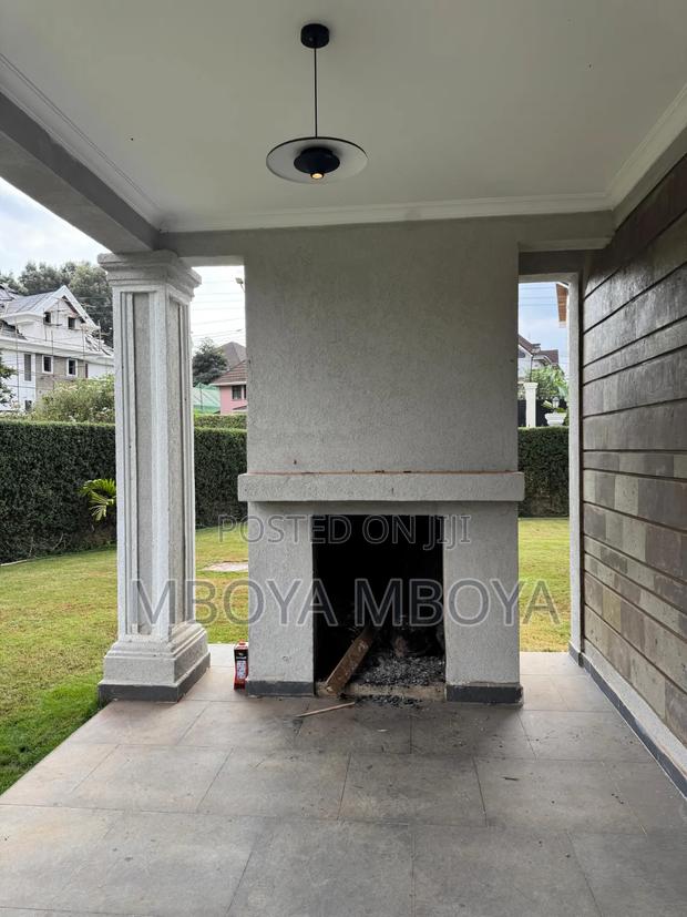 5bdrm Townhouse/Terrace in Runda for sale