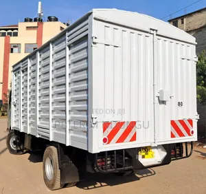 Isuzu NQR, 2021 White