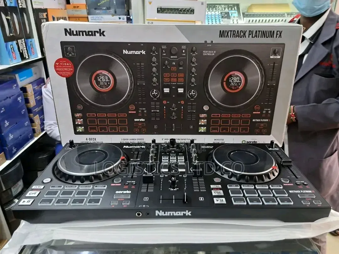 Numark Mixtrack Platinum FX - Serato DJ Hardware