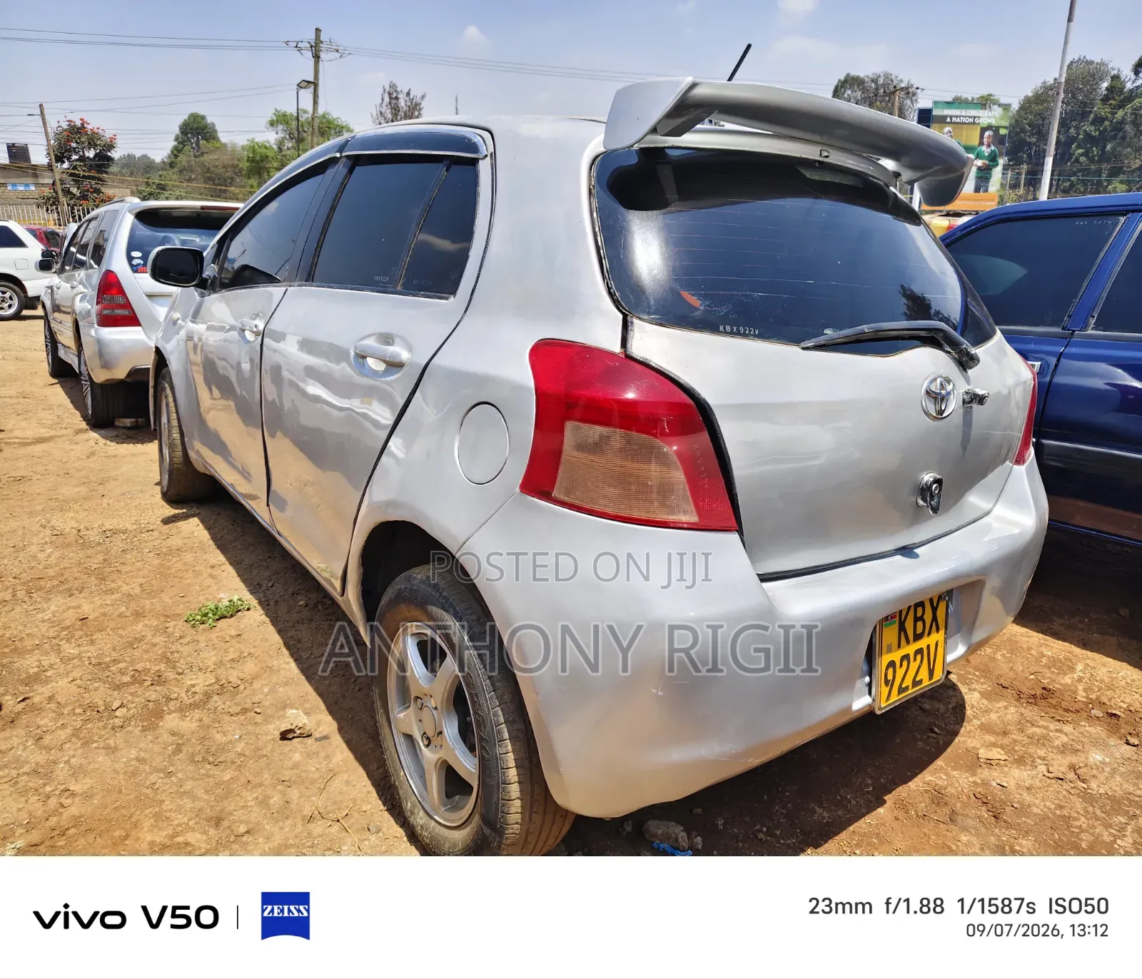 Toyota Vitz 2008 Silver