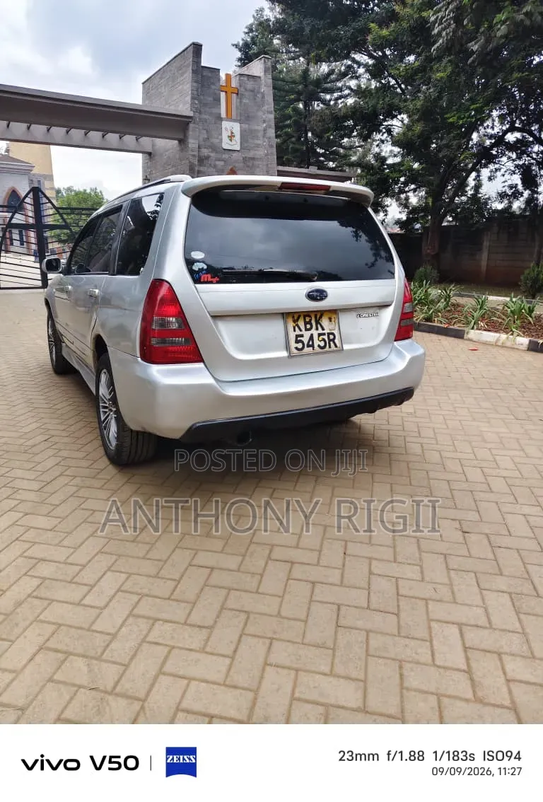 Subaru Forester 2004 Silver